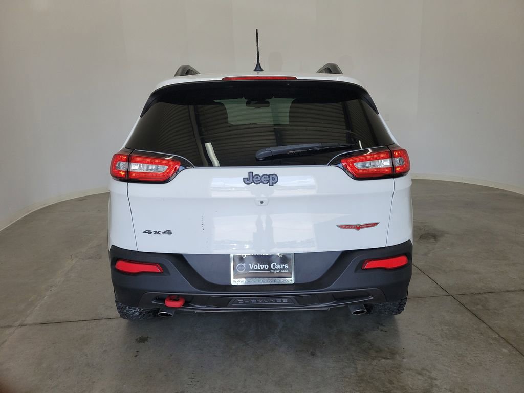 Used 2017 Jeep Cherokee Trailhawk image 6