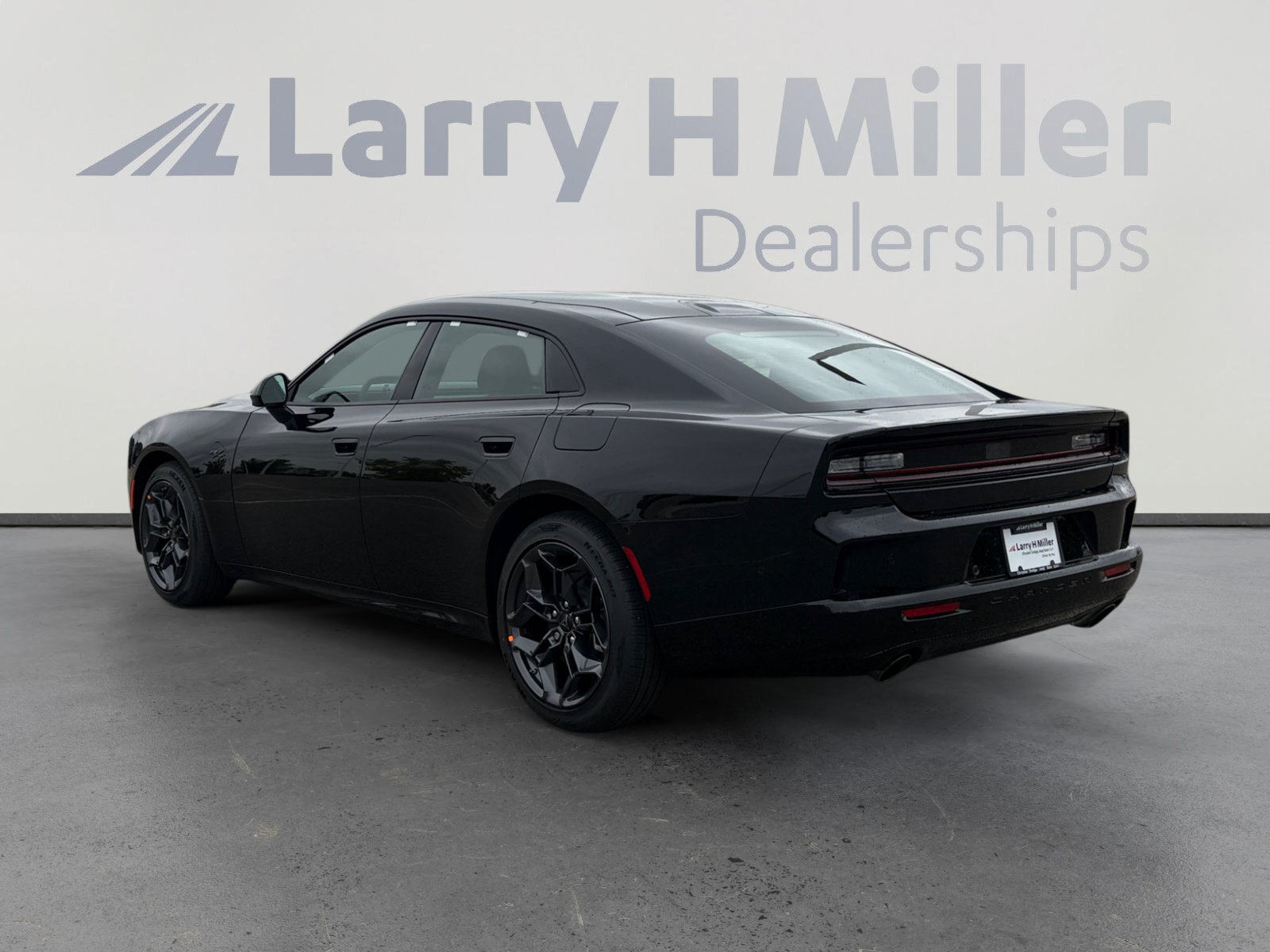 New 2026 Dodge Charger R/T w/ Driver Convenience Group AWD/4WD image 4