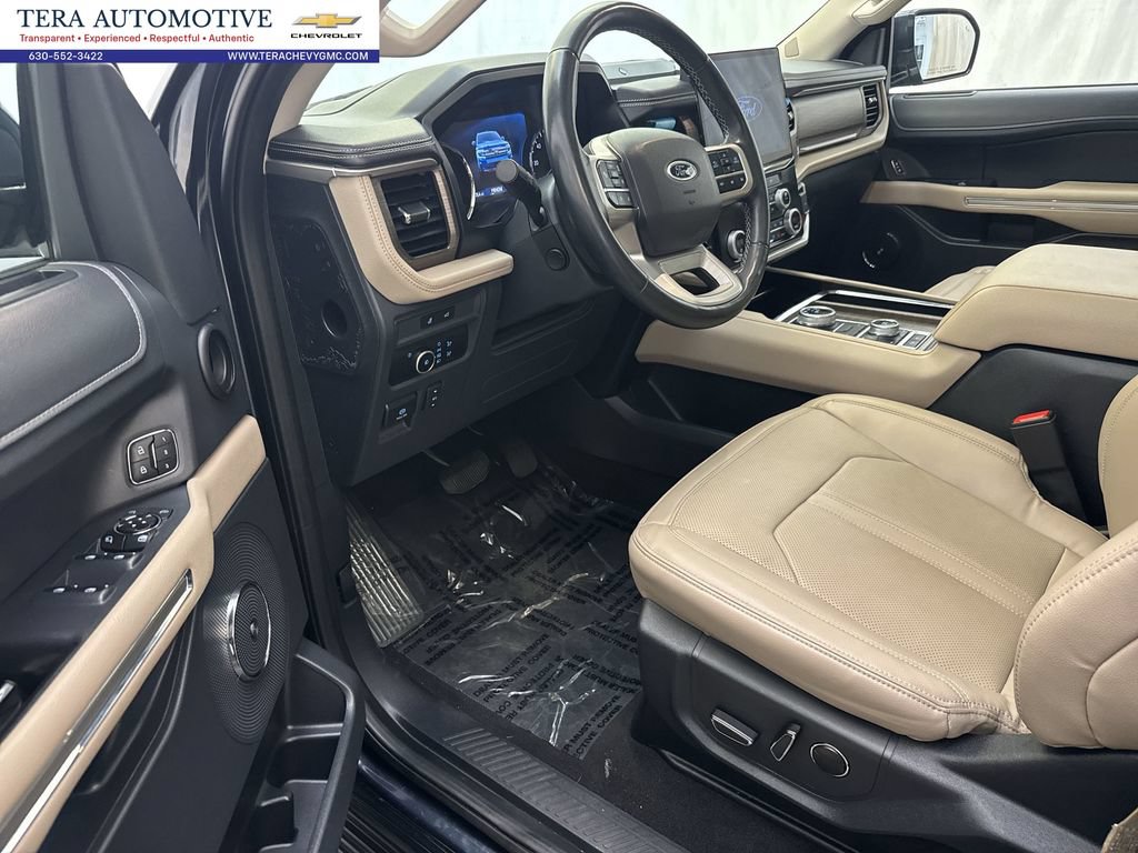 Used 2024 Ford Expedition Limited AWD/4WD image 9