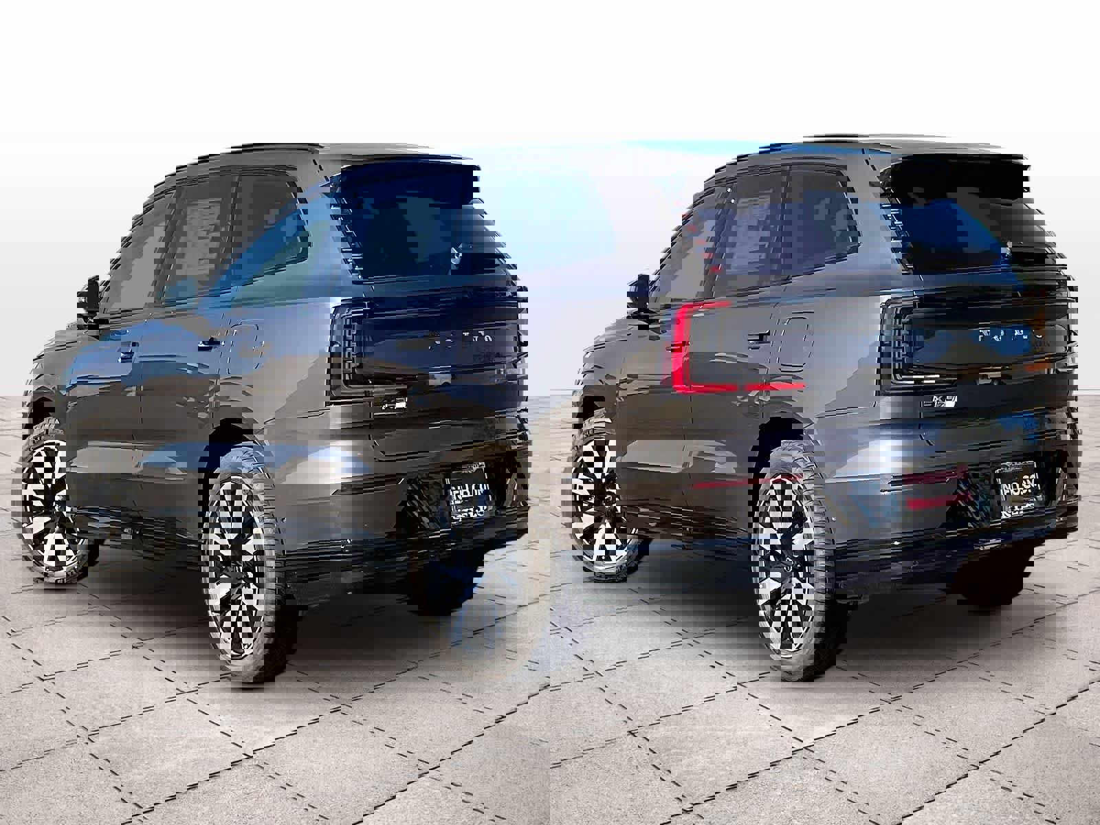 New 2025 Volvo EX90 Ultra w/ Protection Package Premier image 3