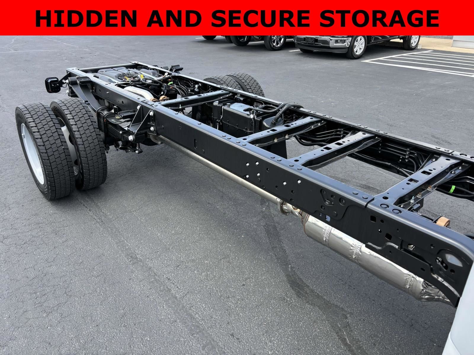 New 2025 Ford F550 4x4 Regular Cab Super Duty image 35