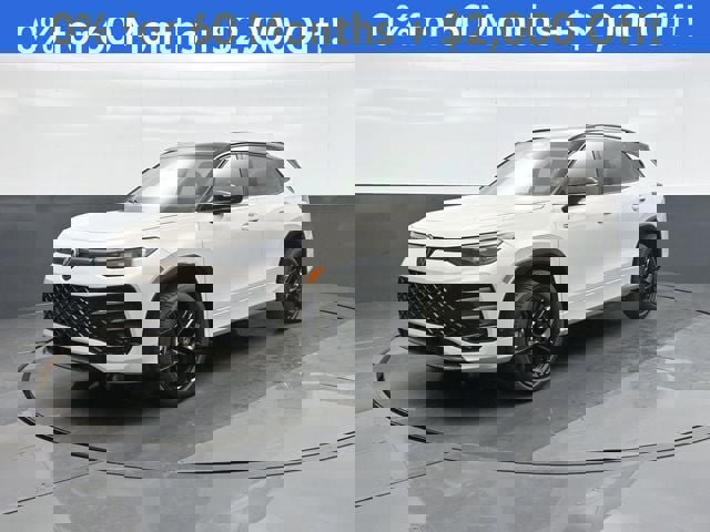 New 2026 Volkswagen Tiguan SE R-Line image 3