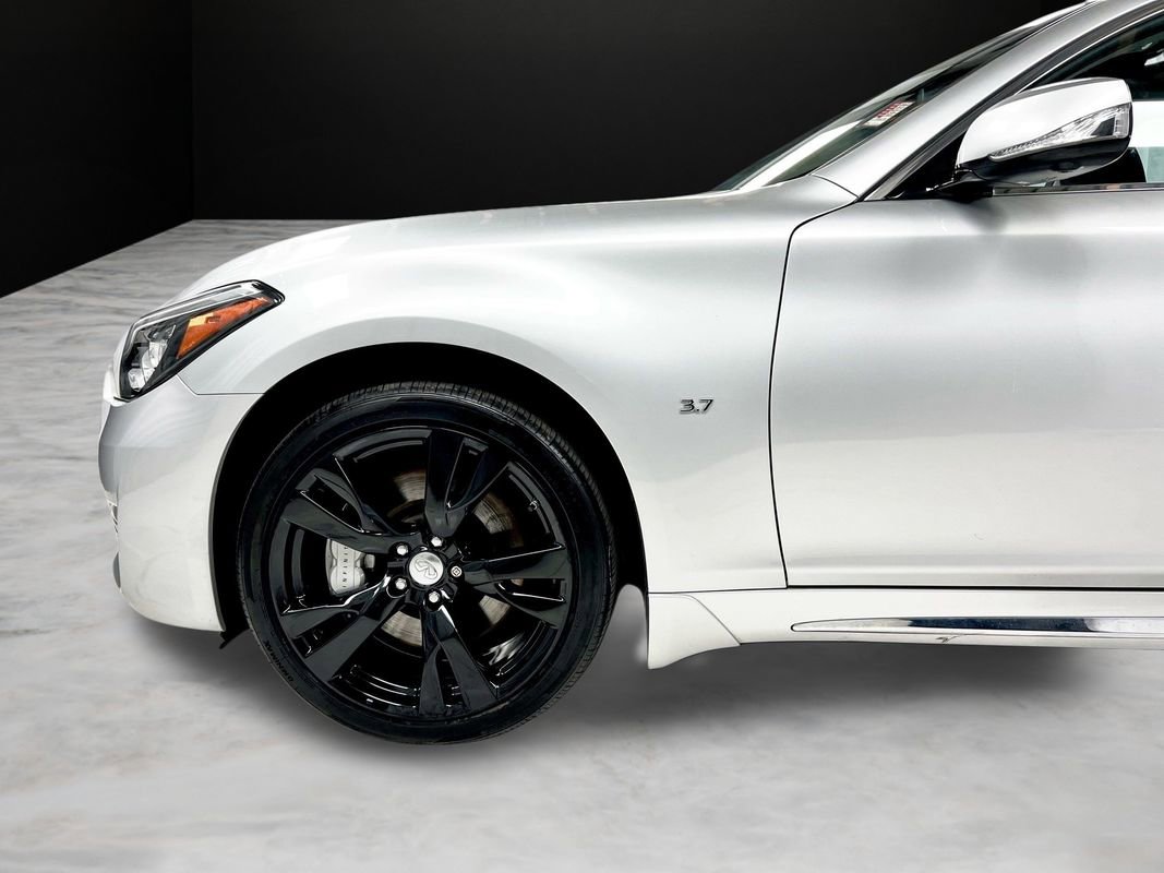 Used 2019 INFINITI Q70 L 3.7 AWD/4WD image 39
