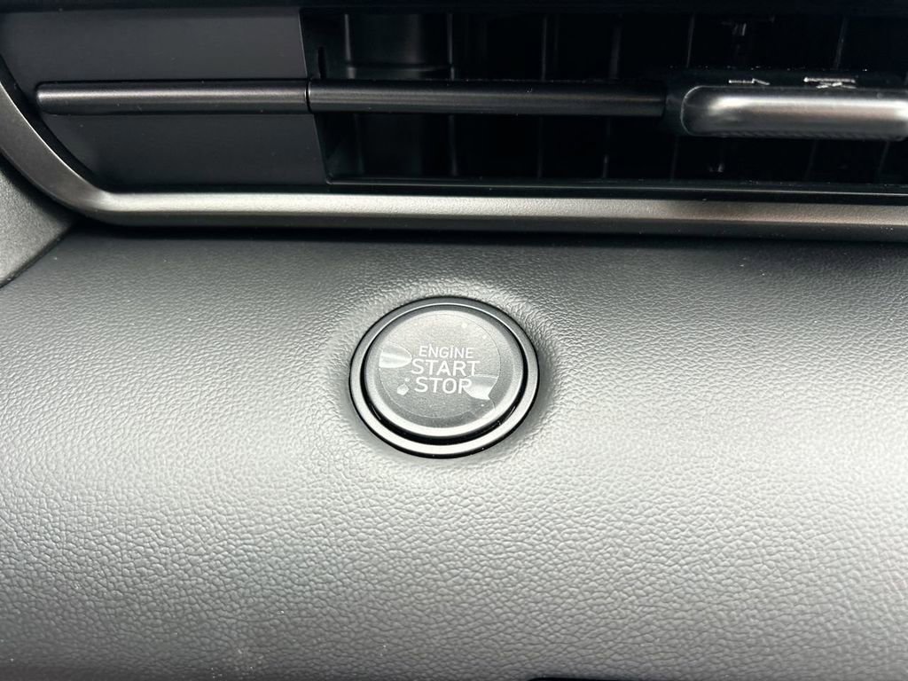 New 2026 Hyundai Elantra Sport FWD image 30