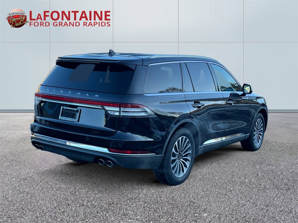 Used 2020 Lincoln Aviator Reserve w/ Equipment Group 201A image 7