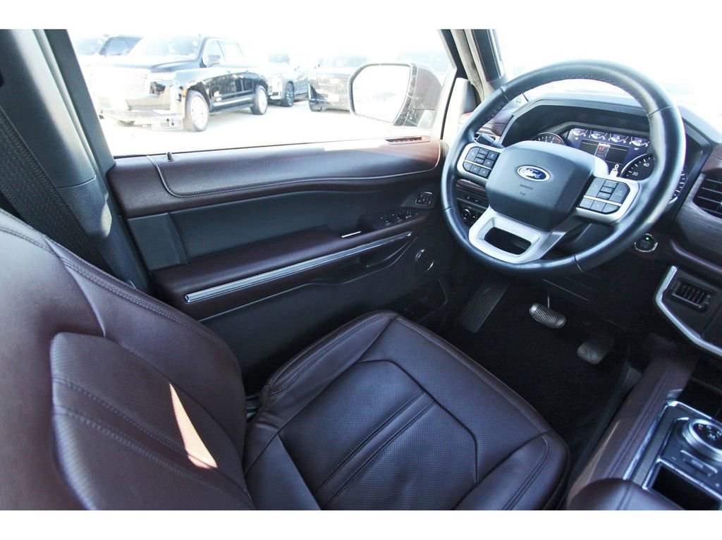 Used 2023 Ford Expedition Max Limited image 8