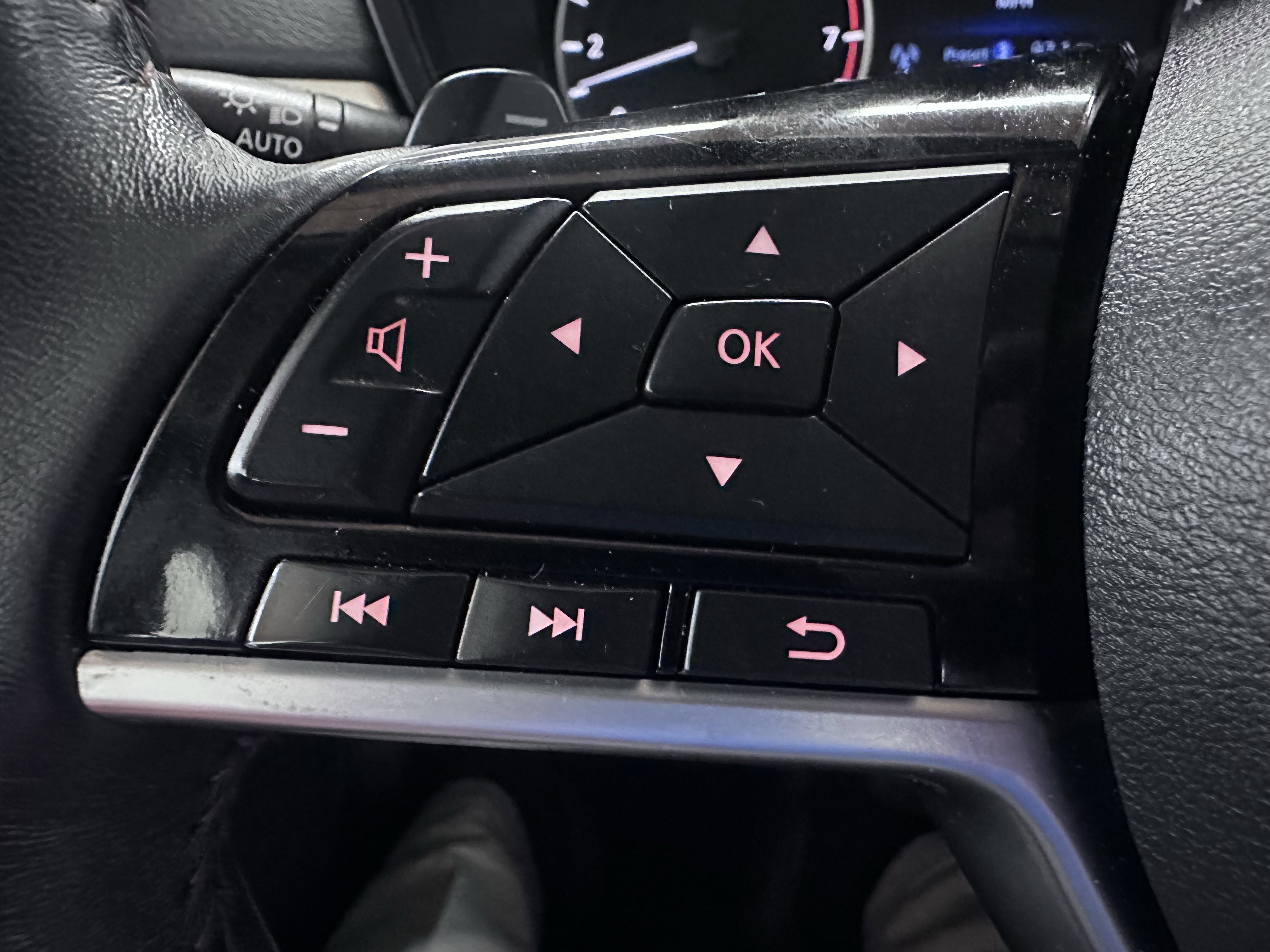 Used 2019 Nissan Altima 2.5 SR FWD image 42