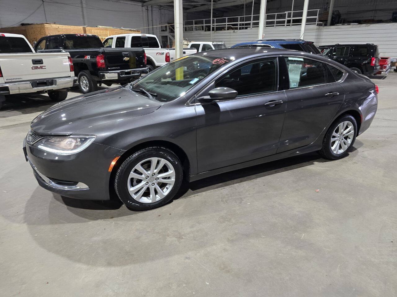 Used 2015 Chrysler 200 Limited w/ Convenience Group FWD image 1