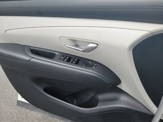 Used 2025 Hyundai Tucson SE FWD image 18