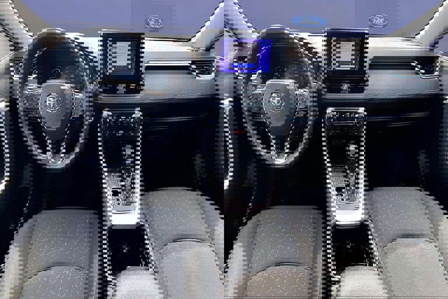 Used 2025 Toyota RAV4 XLE w/ Convenience Package AWD/4WD image 7