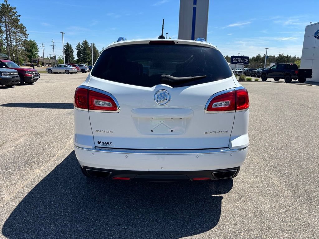Used 2017 Buick Enclave Leather w/ Trailering Package FWD image 4