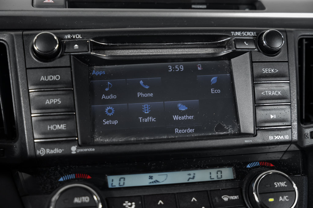 Used 2016 Toyota RAV4 XLE FWD image 29