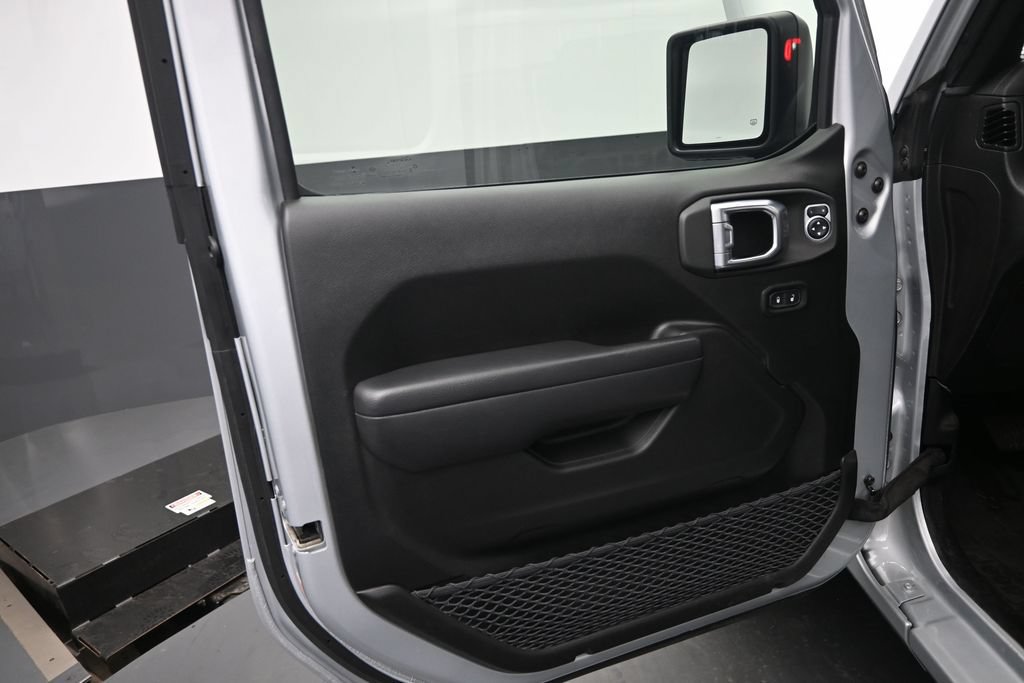 Used 2022 Jeep Wrangler Unlimited Sport AWD/4WD image 14