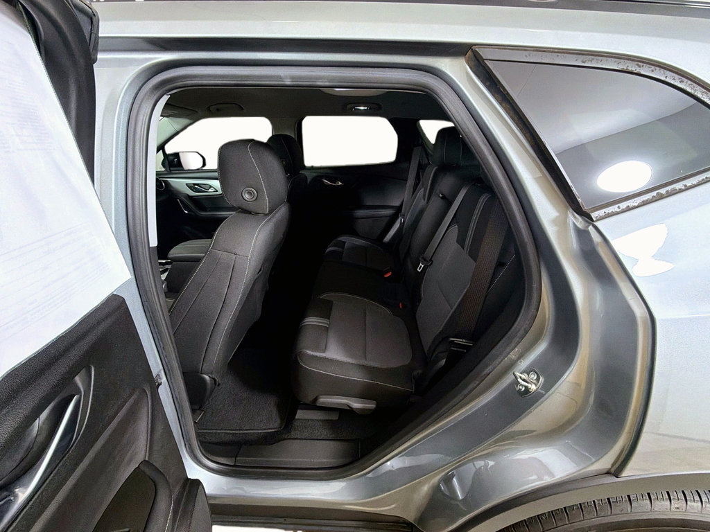 Used 2023 Chevrolet Blazer LT w/ Midnight/Sport Edition FWD image 23