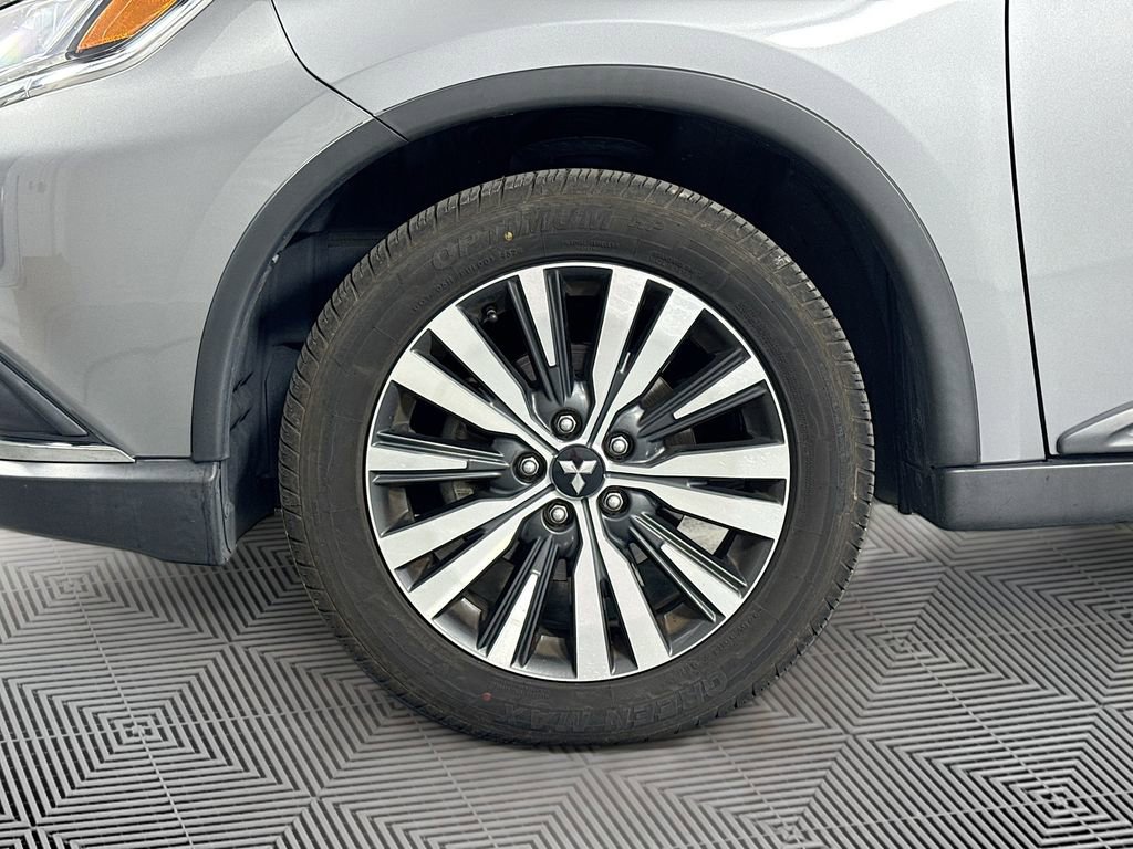 Used 2020 Mitsubishi Outlander SEL image 33