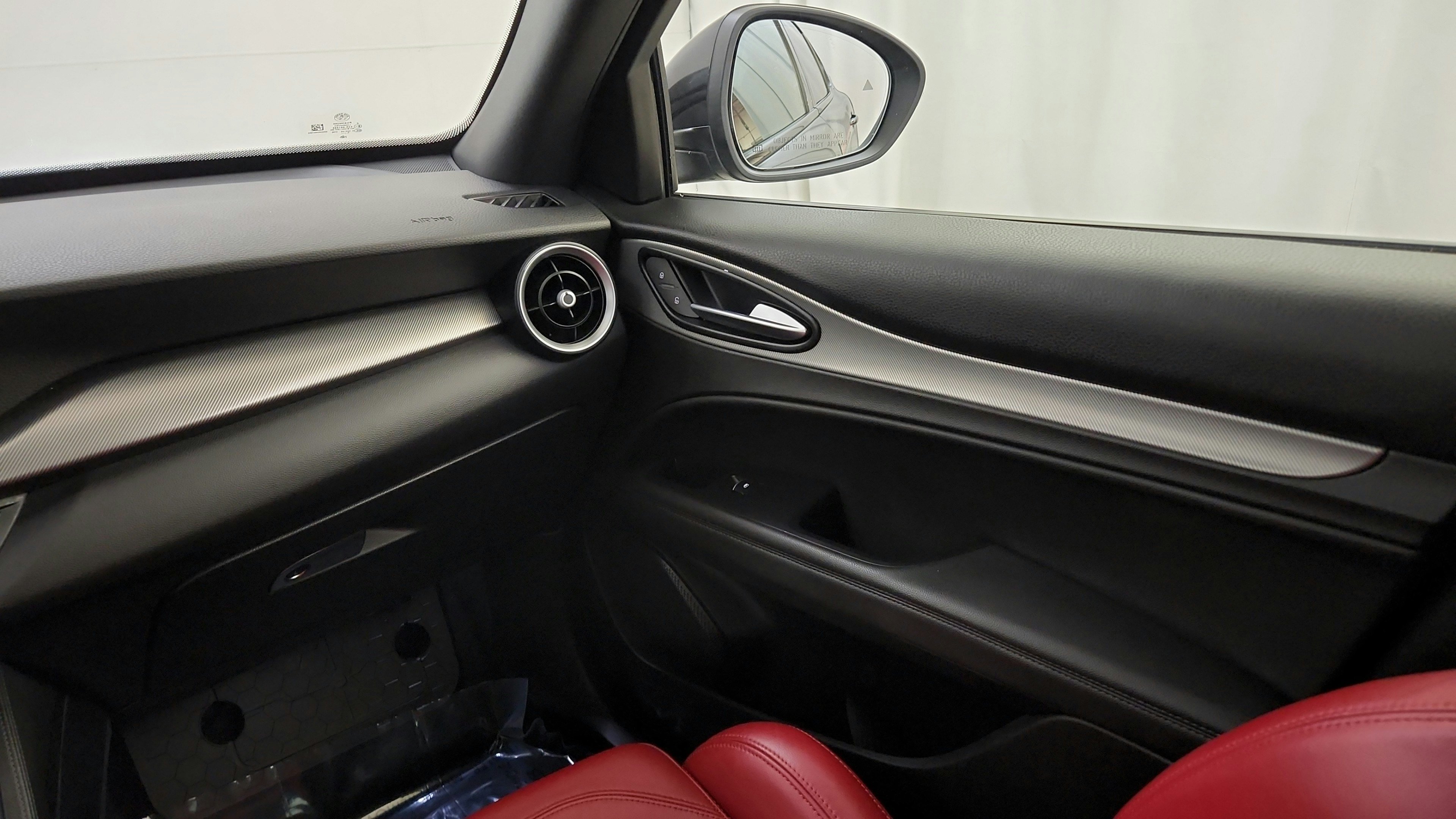Used 2024 Alfa Romeo Stelvio Veloce AWD/4WD image 52