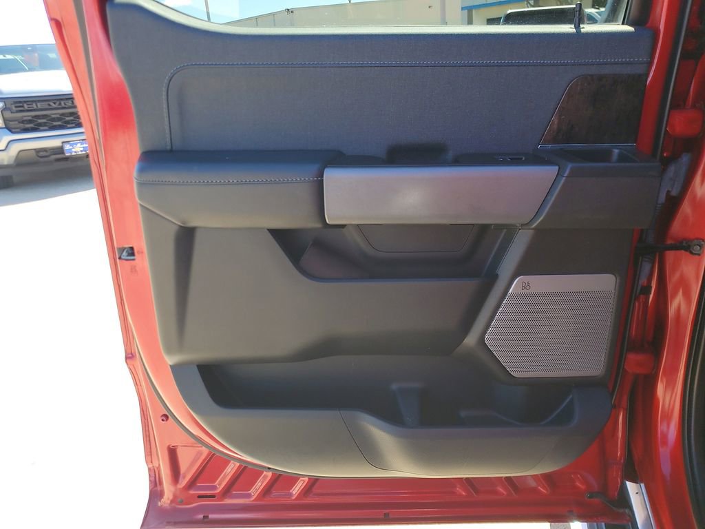 Used 2022 Ford F150 Lariat image 14