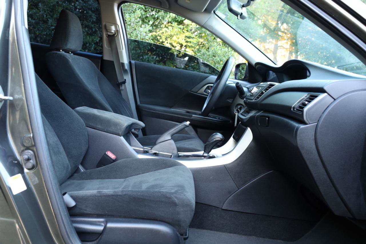 Used 2013 Honda Accord LX image 21