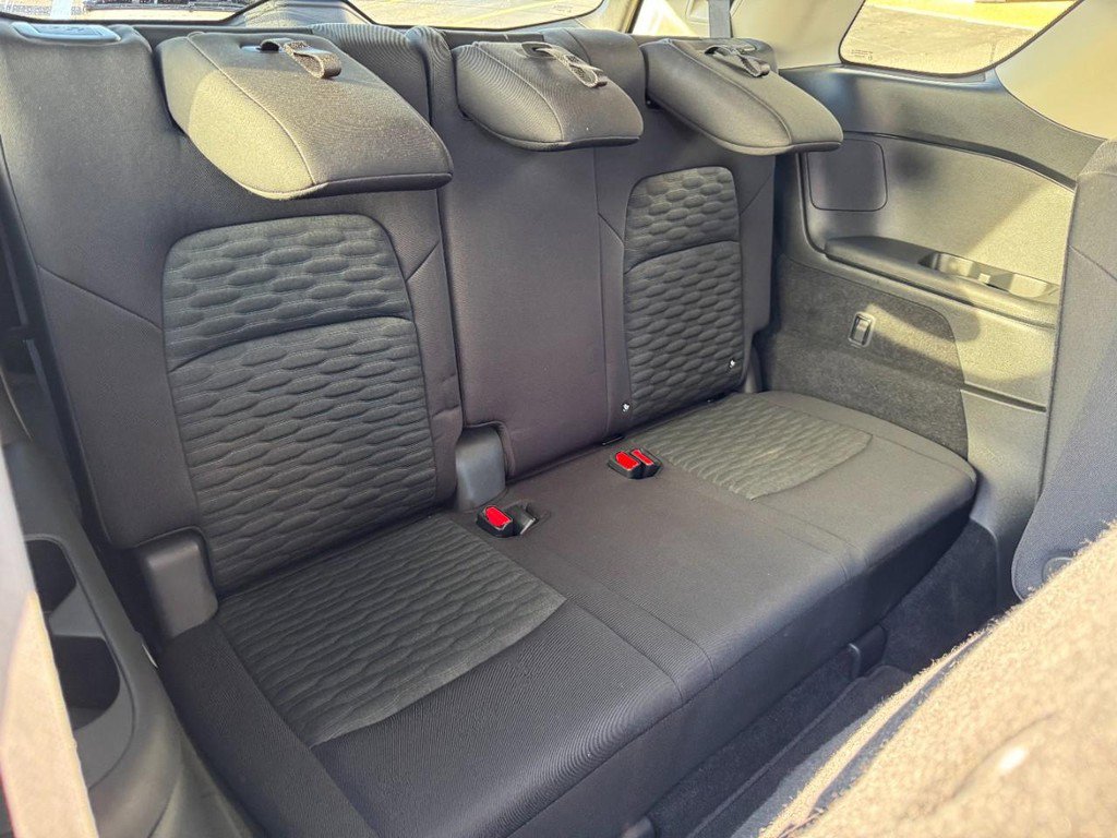 Used 2022 Nissan Pathfinder SV w/ SV Premium Package image 10