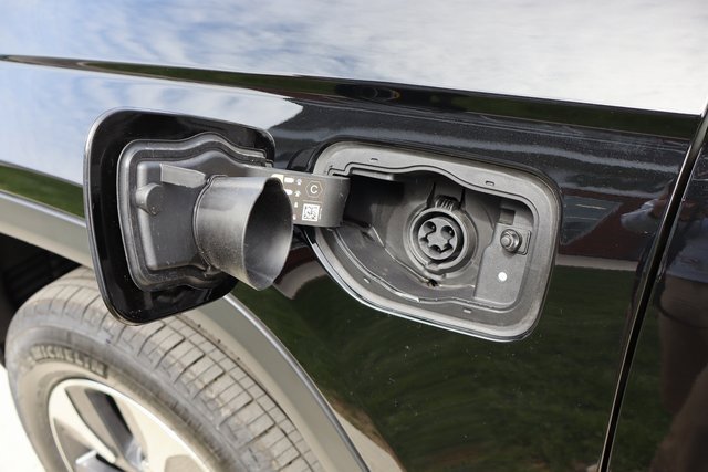 New 2025 Jeep Grand Cherokee Limited 4xe image 5