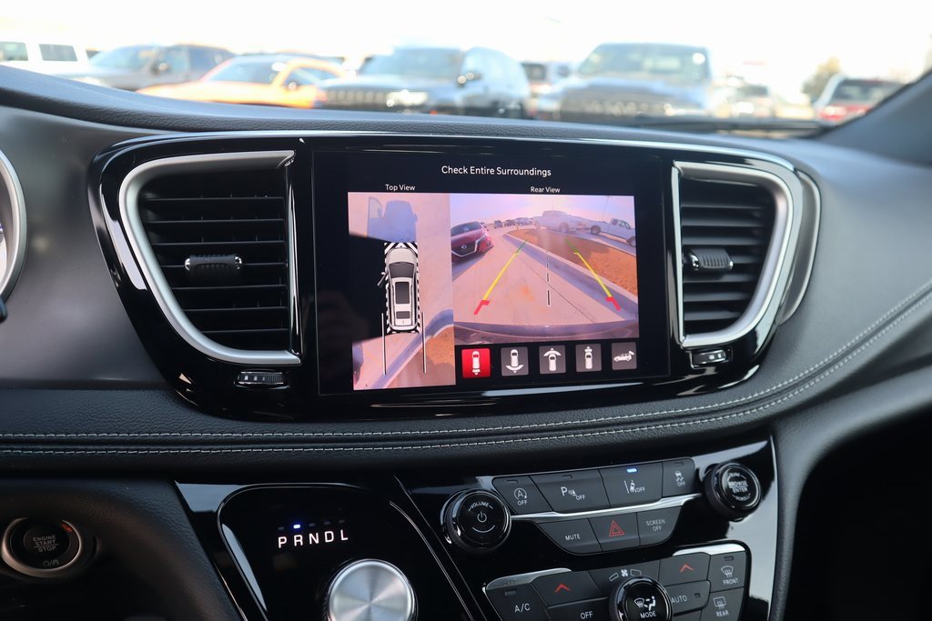 New 2026 Chrysler Pacifica Select image 6