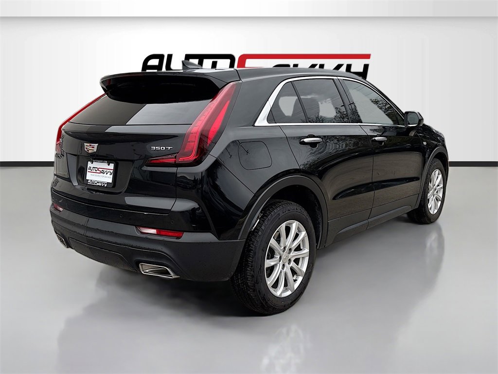 Used 2022 Cadillac XT4 Luxury w/ Cold Weather Package image 7