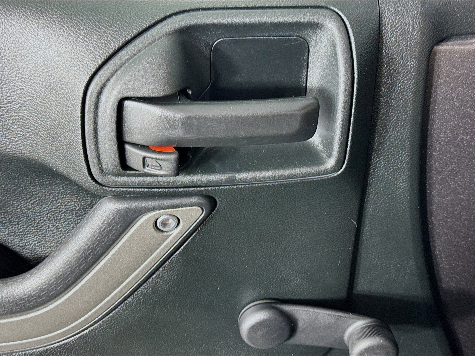 Used 2018 Jeep Wrangler Sport image 22