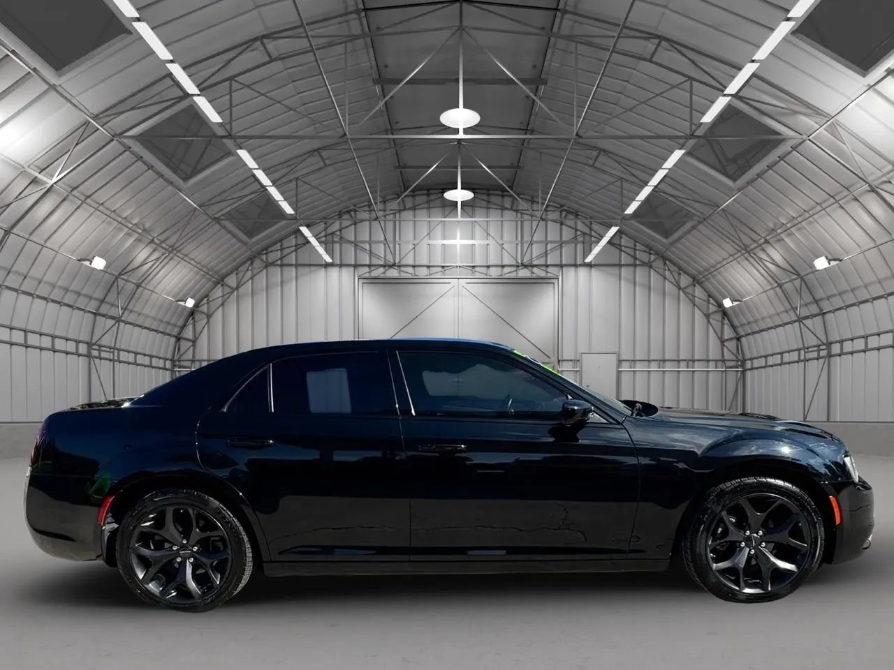 Used 2022 Chrysler 300 Touring w/ Sport Appearance Package RWD image 8