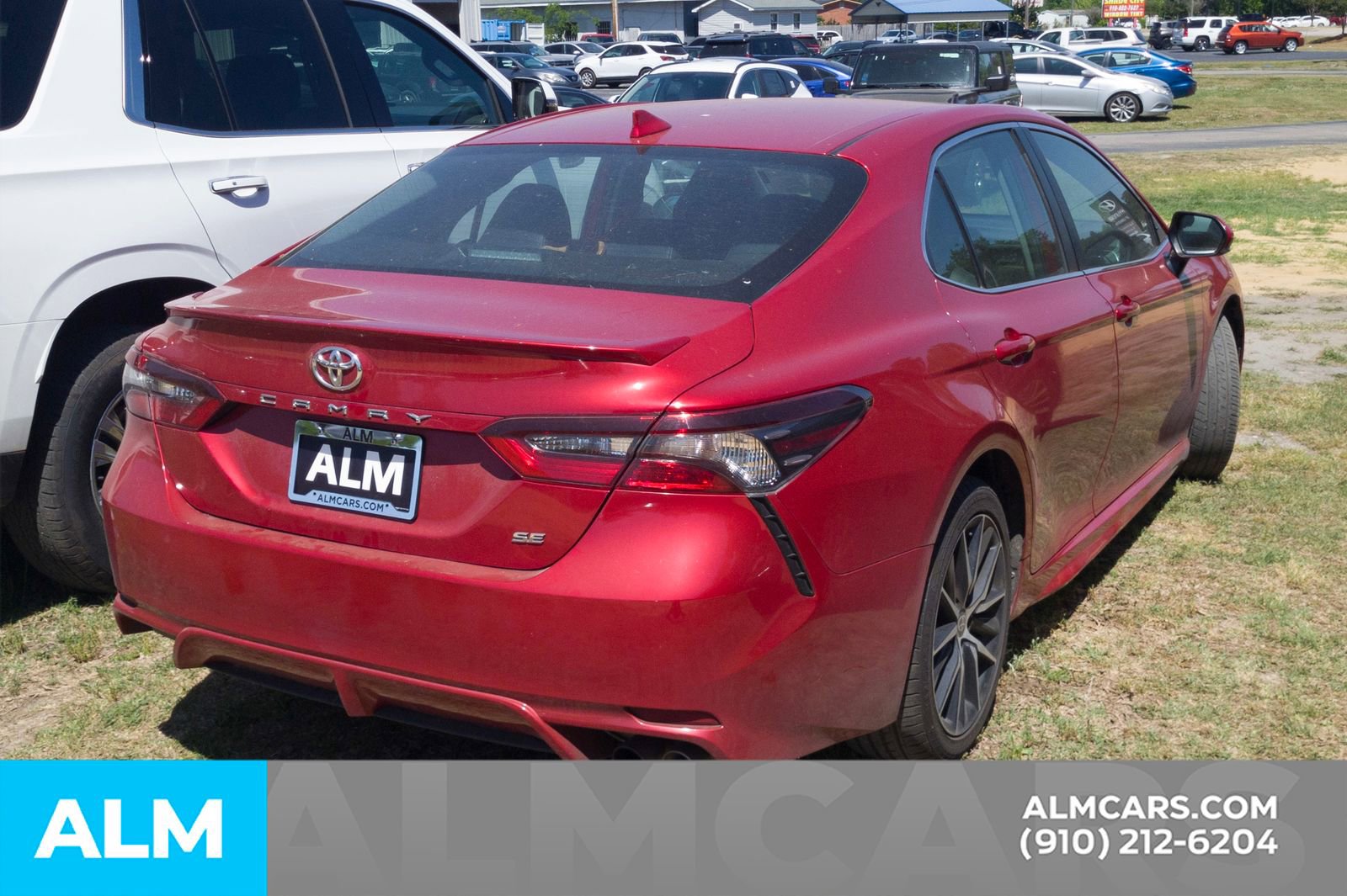 Used 2023 Toyota Camry SE w/ Convenience Package FWD image 24
