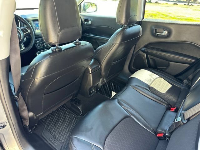 Used 2018 Jeep Compass Latitude w/ Popular Equipment Group AWD/4WD image 16