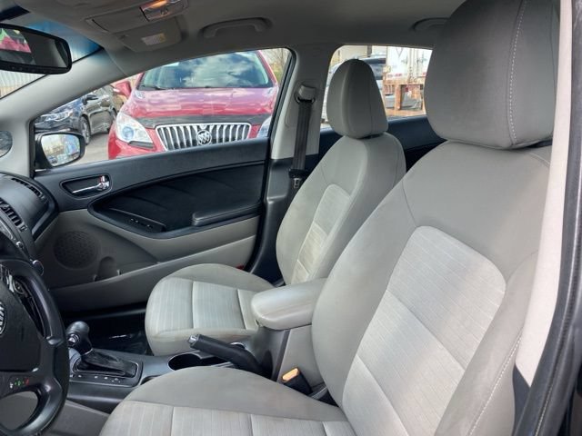 Used 2015 Kia Forte EX FWD image 9