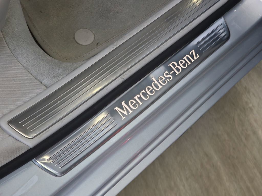 Used 2015 Mercedes-Benz S 550 Sedan image 27