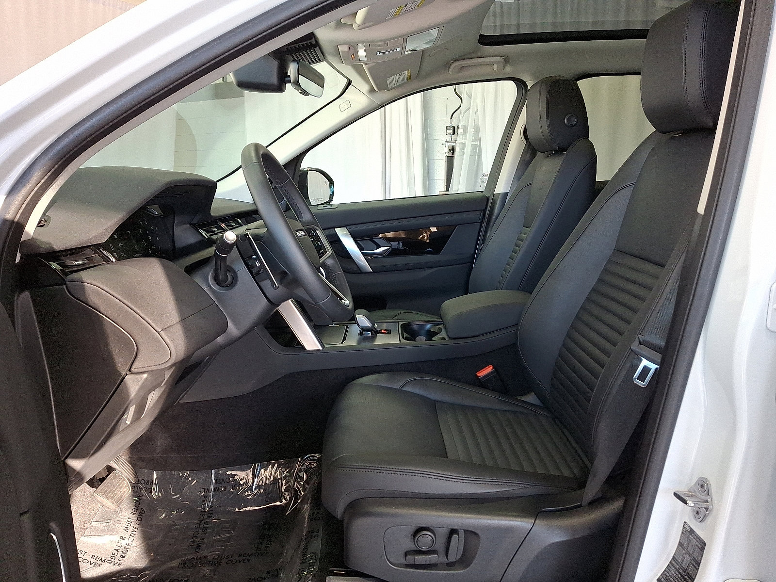 Certified 2025 Land Rover Discovery Sport S image 13