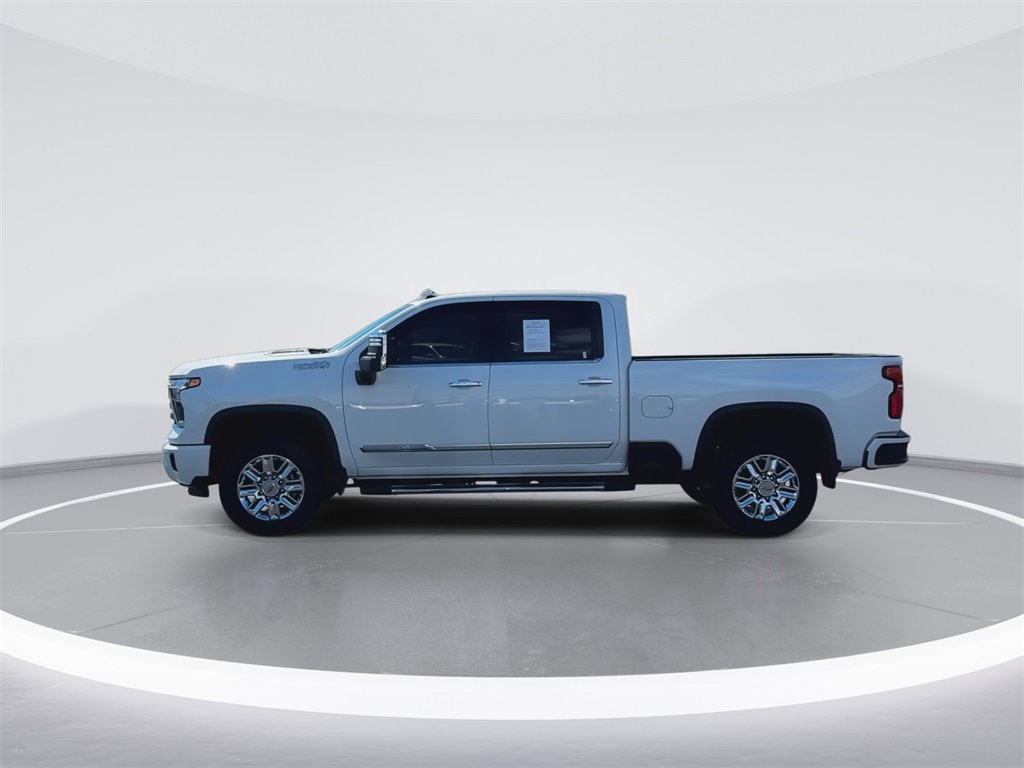Used 2024 Chevrolet Silverado 2500 High Country w/ High Country Premium Package image 5