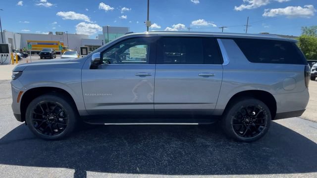 New 2026 Chevrolet Suburban Premier w/ Sun And Tow Package AWD/4WD image 7