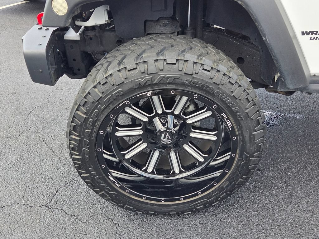 Used 2017 Jeep Wrangler Unlimited Rubicon AWD/4WD image 16