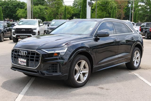 Used 2021 Audi Q8 Premium w/ Convenience Package AWD/4WD image 25