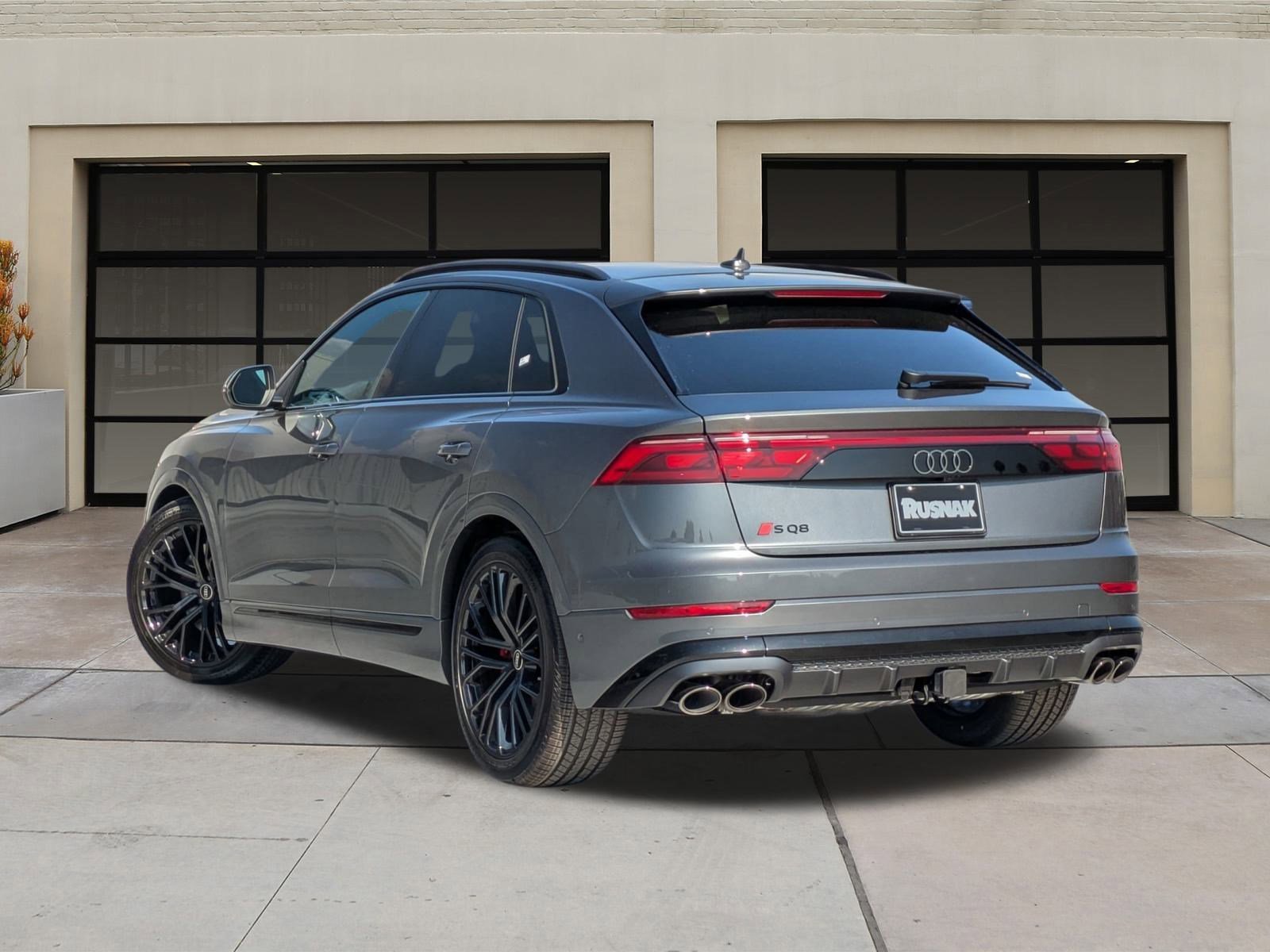 New 2026 Audi SQ8 Prestige image 3