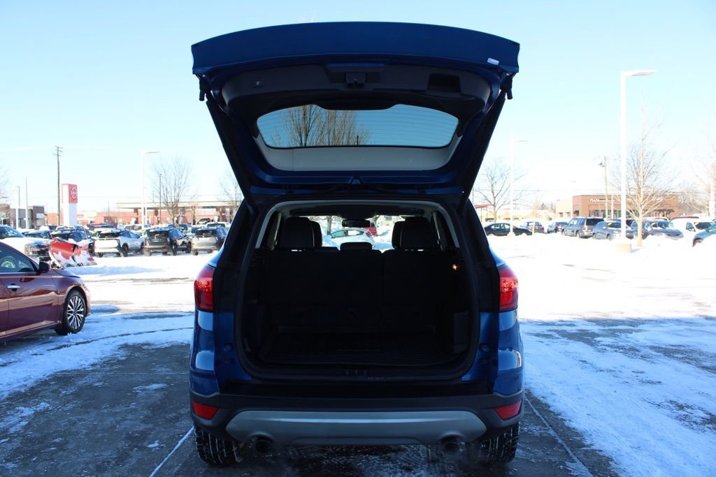 Used 2019 Ford Escape SEL image 9