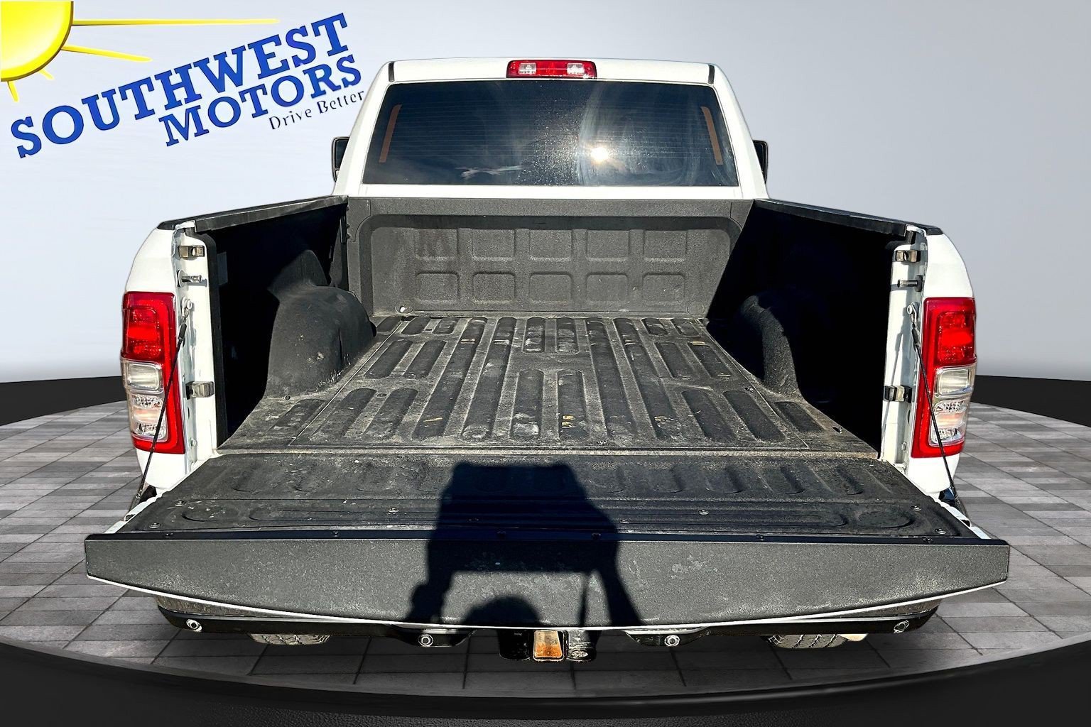 Used 2024 RAM 2500 Big Horn w/ Off Road Package AWD/4WD image 8