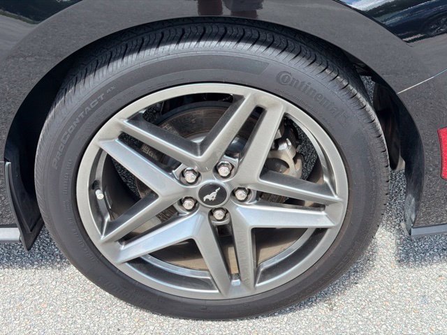 Used 2025 Ford Mustang Coupe RWD image 15