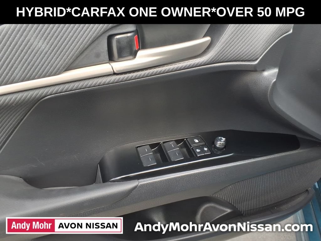 Used 2025 Toyota Camry SE FWD image 16