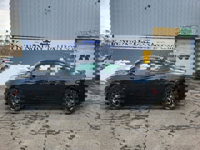 Used 2018 Dodge Charger GT image 1