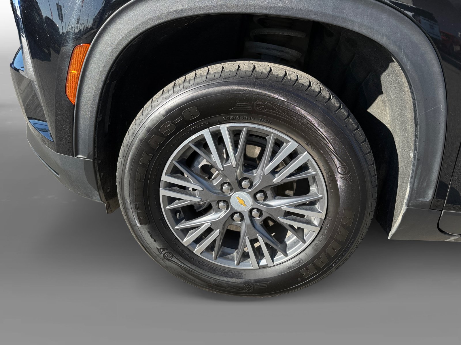 Used 2025 Chevrolet Traverse LT FWD image 9