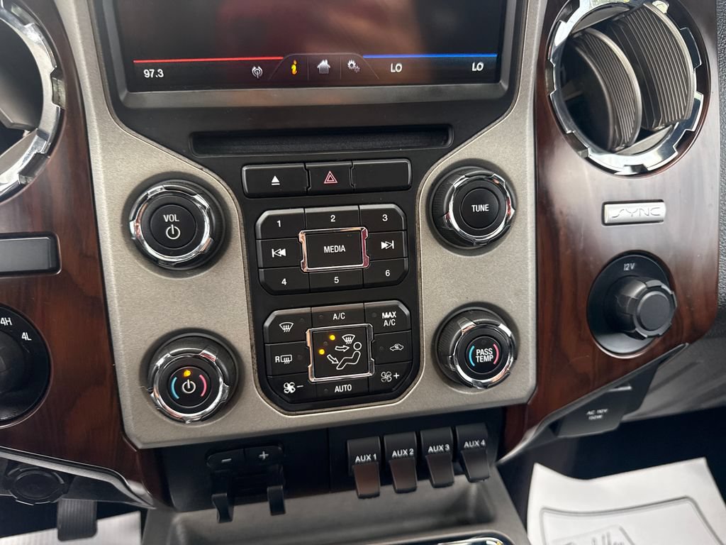Used 2016 Ford F250 Lariat w/ Lariat Ultimate Package AWD/4WD image 35