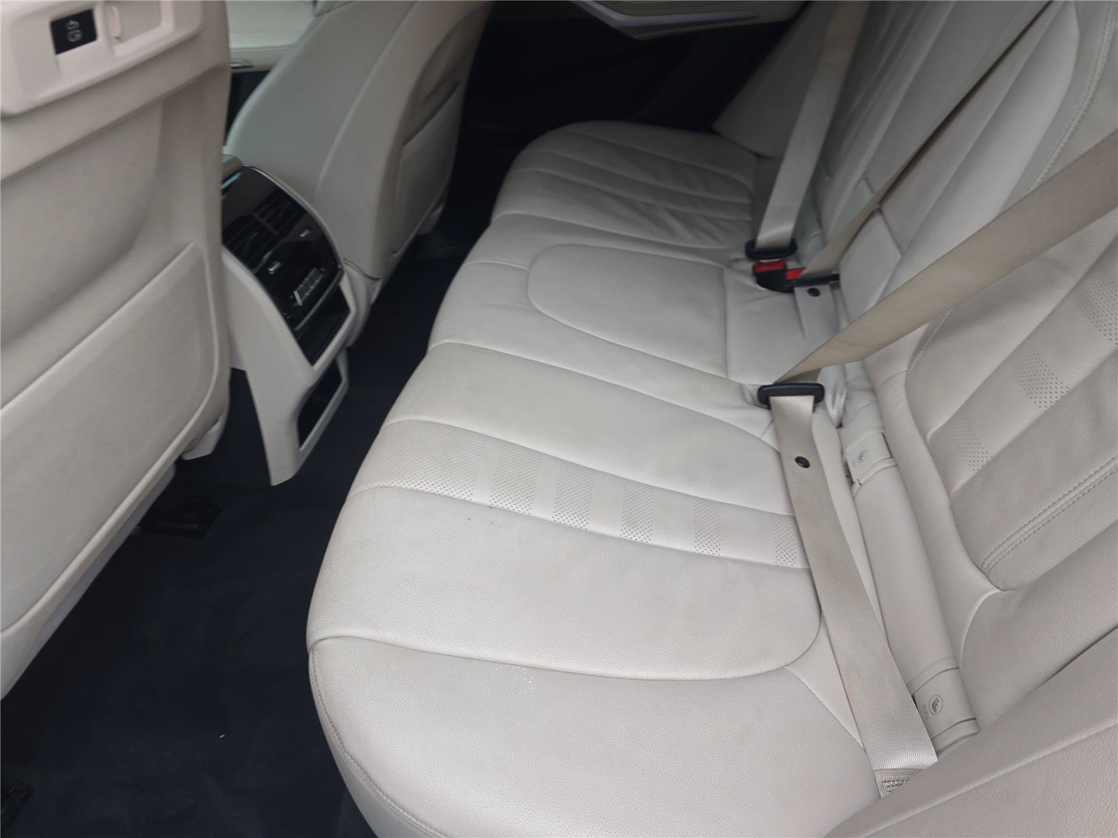 Used 2020 BMW X5 sDrive40i w/ M Sport Package RWD image 14