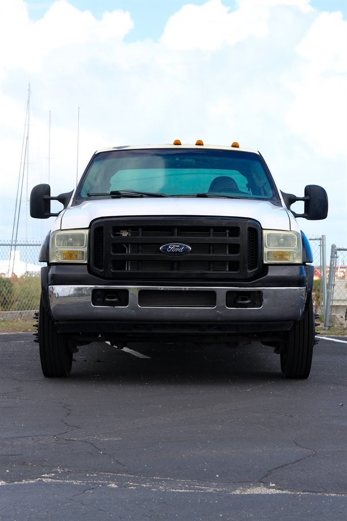 Used 2006 Ford F450 XLT image 4
