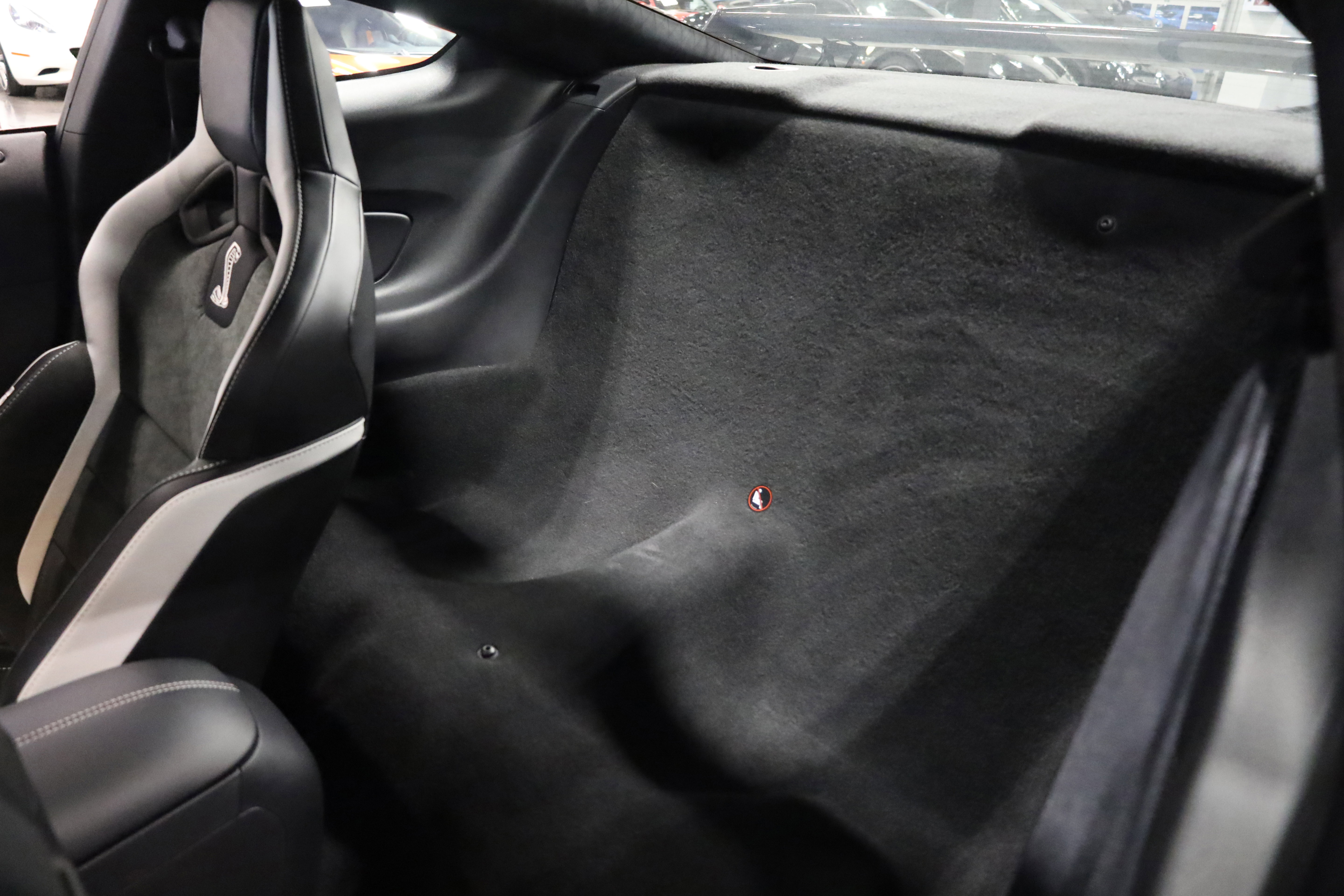 Used 2021 Ford Mustang Shelby GT500 w/ Carbon Fiber Track Pack image 35