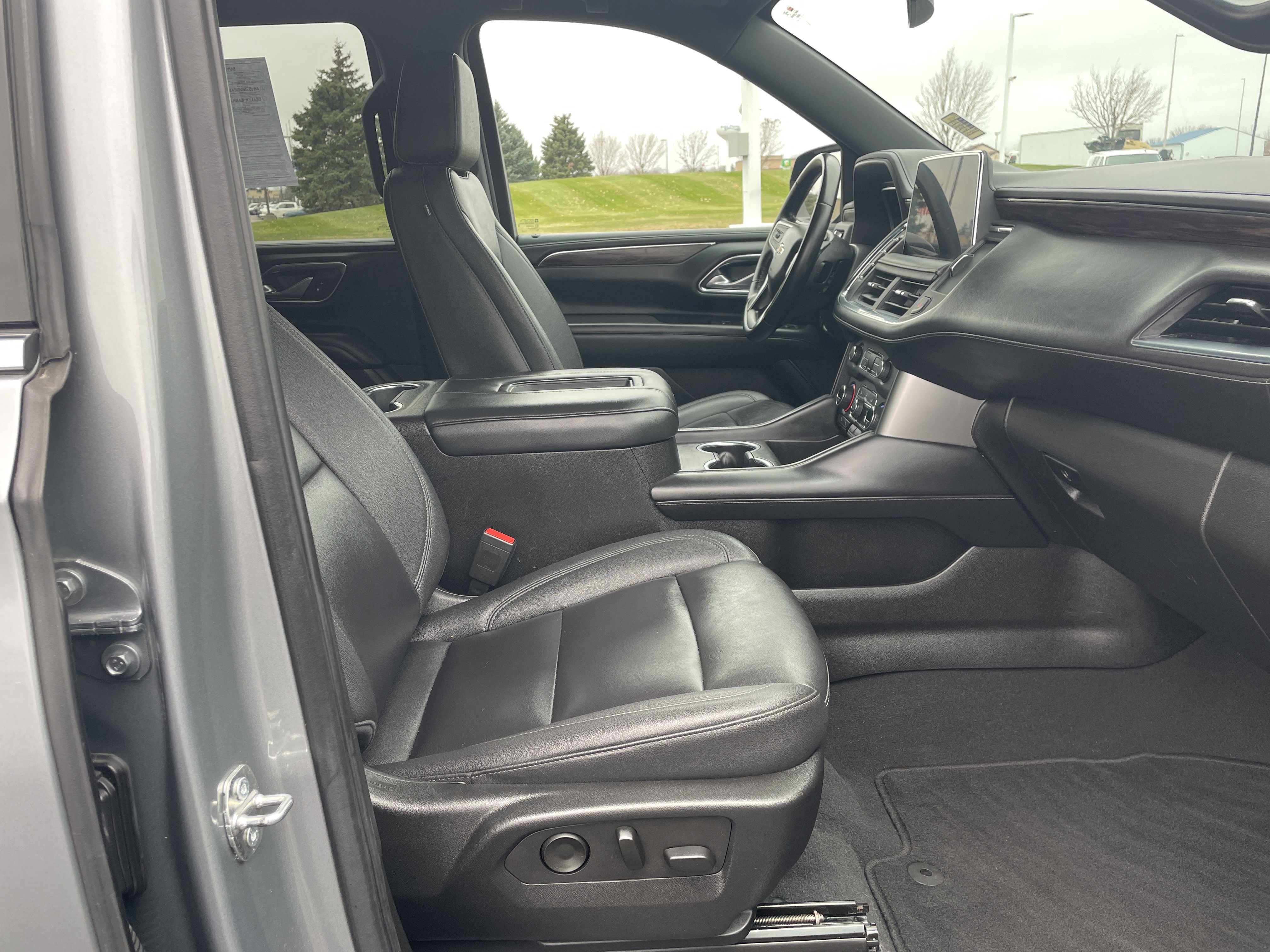 Used 2023 Chevrolet Tahoe LT image 25