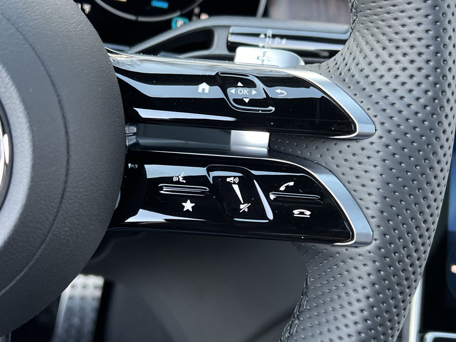 New 2026 Mercedes-Benz GLC 300 4MATIC image 29